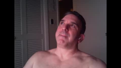 Snapshot of oceanmanx chatting on 14, 12, 2025 Ocean online show from 14, 12, 2025