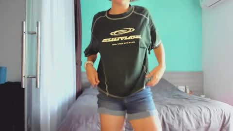 Evie online show from 4, 2, 2025