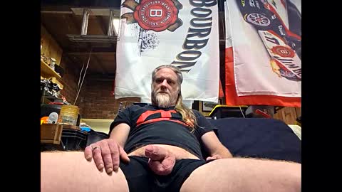 Snapshot of oddballa chatting on 9, 11, 2025 oddballa online show from 9, 11, 2025