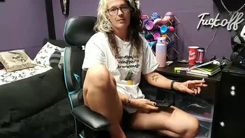 Snapshot of oddywithabody chatting on 10, 9, 2025 Oddy With A Body online show from 10, 9, 2025