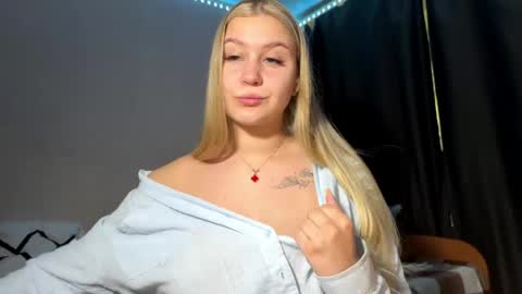 Snapshot of odelindafaro chatting on 7, 6, 2026 Lili online show from 7, 6, 2026