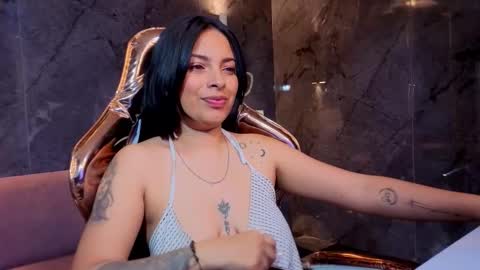 odette_b online show from 24, 11, 2025