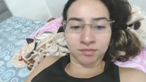 Snapshot of odette_brigh_ chatting on 19, 11, 2025 Val online show from 19, 11, 2025