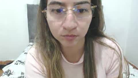 Snapshot of odette_brigh_ chatting on 25, 11, 2025 Val online show from 25, 11, 2025
