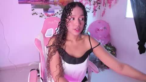 Snapshot of odette_ornela chatting on 12, 9, 2025 Odette online show from 12, 9, 2025