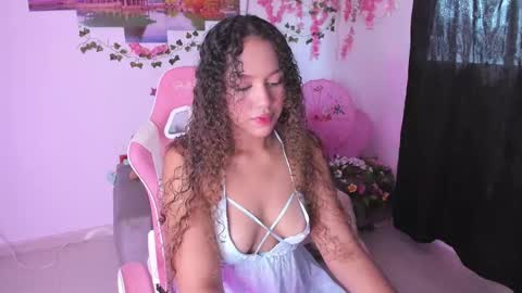 Snapshot of odette_ornela chatting on 1, 10, 2025 Odette online show from 1, 10, 2025