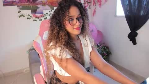 Snapshot of odette_ornela chatting on 14, 10, 2025 Odette online show from 14, 10, 2025