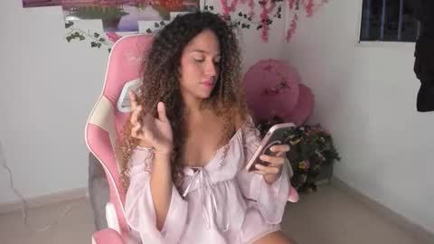 Snapshot of odette_ornela chatting on 17, 10, 2025 Odette online show from 17, 10, 2025