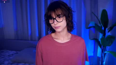 Snapshot of odettehatt chatting on 3, 10, 2025 Thea online show from 3, 10, 2025