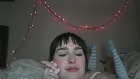 Snapshot of odetteraine chatting on 24, 2, 2026 Odette online show from 24, 2, 2026