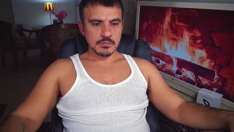 Snapshot of officeman7 chatting on 4, 12, 2024 officeman7 online show from 4, 12, 2024