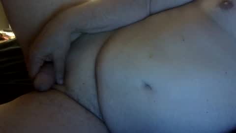 Snapshot of offsides10 chatting on 24, 5, 2026 WantsToTryACouple online show from 24, 5, 2026