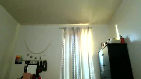 Lit en Cama online show from 10, 1, 2025
