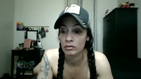 Lit en Cama online show from 6, 10, 2025