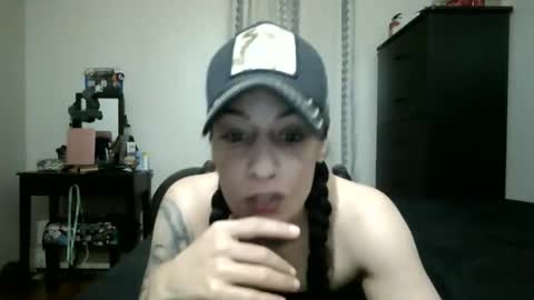 Lit en Cama online show from 2, 12, 2025
