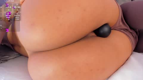 Holly online show from 4, 2, 2025