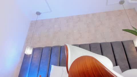 Holly online show from 11, 3, 2025