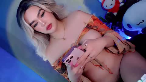 Flora  online show from 1, 3, 2025