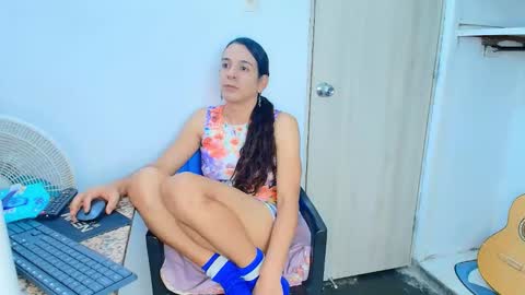 Snapshot of oh_tique chatting on 13, 1, 2026 LU online show from 13, 1, 2026