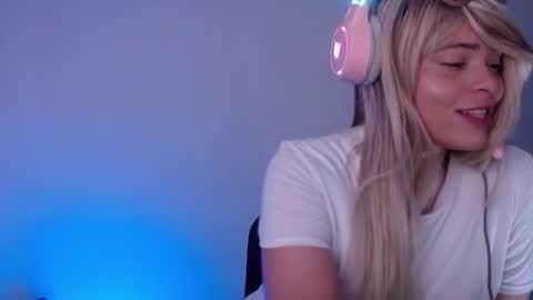 Snapshot of oh_xxxlt4 chatting on 9, 1, 2025 Oh xxxLt4 online show from 9, 1, 2025