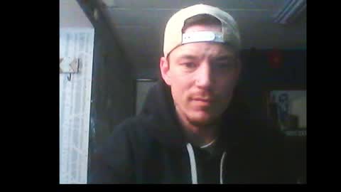 Snapshot of oh_you_know69 chatting on 31, 12, 2024 who dares toss me some tips lets have fun online show from 31, 12, 2024