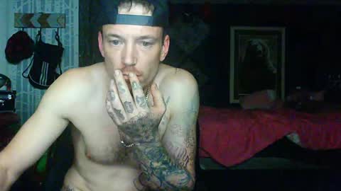 Snapshot of oh_you_know69 chatting on 15, 9, 2025 who dares toss me some tips lets have fun online show from 15, 9, 2025