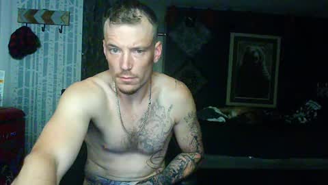 Snapshot of oh_you_know69 chatting on 27, 9, 2025 who dares toss me some tips lets have fun online show from 27, 9, 2025