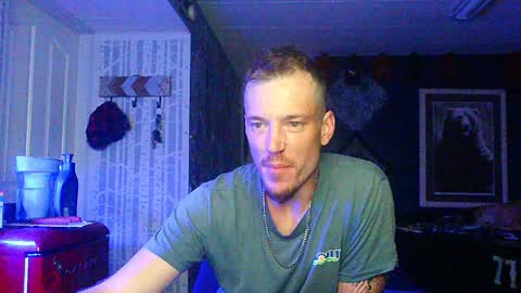 Snapshot of oh_you_know69 chatting on 29, 9, 2025 who dares toss me some tips lets have fun online show from 29, 9, 2025