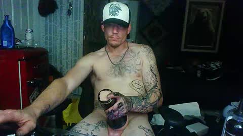 Snapshot of oh_you_know69 chatting on 23, 10, 2025 who dares toss me some tips lets have fun online show from 23, 10, 2025