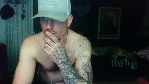 Snapshot of oh_you_know69 chatting on 20, 11, 2025 who dares toss me some tips lets have fun online show from 20, 11, 2025