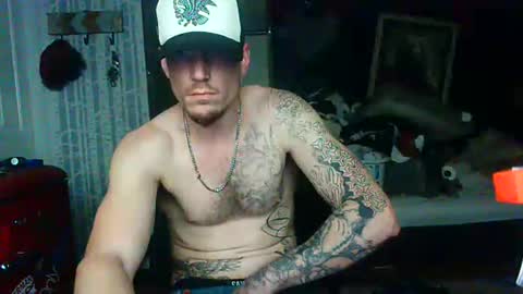 Snapshot of oh_you_know69 chatting on 25, 11, 2025 who dares toss me some tips lets have fun online show from 25, 11, 2025