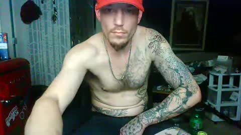 Snapshot of oh_you_know69 chatting on 1, 12, 2025 who dares toss me some tips lets have fun online show from 1, 12, 2025