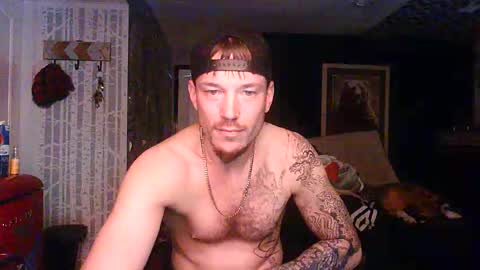 Snapshot of oh_you_know69 chatting on 5, 12, 2025 who dares toss me some tips lets have fun online show from 5, 12, 2025