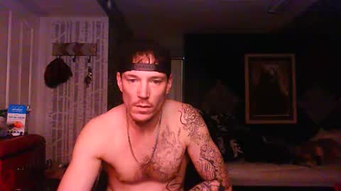 Snapshot of oh_you_know69 chatting on 18, 12, 2025 who dares toss me some tips lets have fun online show from 18, 12, 2025