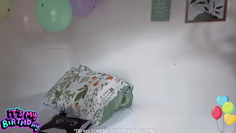 ohanna_ online show from 8, 4, 2026