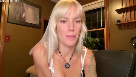 Snapshot of ohbabykelly chatting on 23, 10, 2025 Kelly online show from 23, 10, 2025