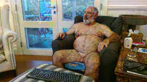 Snapshot of ohjonny55 chatting on 10, 11, 2025 Ohjonny online show from 10, 11, 2025