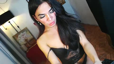 Snapshot of ohlalasamanthaxxx143 chatting on 16, 12, 2024 IM CHIE DONT FORGET TO FOLLOW ME MAKE ME SMILE HERE THUMB UP FOR 25TOK online show from 16, 12, 2024