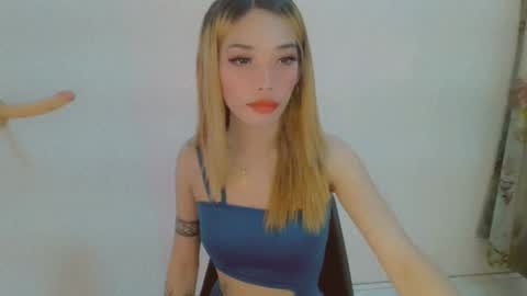 ohmyalessandraxcx online show from 30, 9, 2025