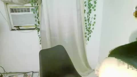 ohmyalessandraxcx online show from 9, 10, 2025