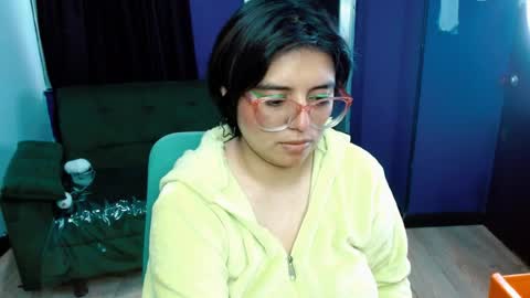 Snapshot of ohmysqueak chatting on 10, 4, 2026 ohmysqueak online show from 10, 4, 2026