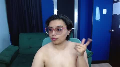 Snapshot of ohmysqueak chatting on 14, 4, 2026 ohmysqueak online show from 14, 4, 2026