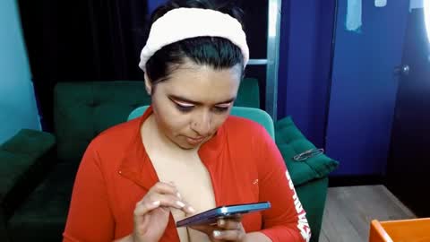 Snapshot of ohmysqueak chatting on 17, 4, 2026 ohmysqueak online show from 17, 4, 2026