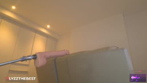 Snapshot of ohmysweetkitty chatting on 5, 7, 2026 Lyz online show from 5, 7, 2026