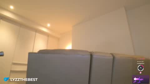 Snapshot of ohmysweetkitty chatting on 15, 7, 2026 Lyz online show from 15, 7, 2026