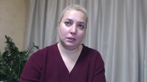 Snapshot of ohsweetiren chatting on 29, 10, 2025 Iren online show from 29, 10, 2025