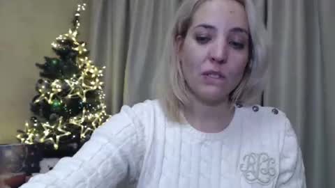 Snapshot of ohsweetmari chatting on 26, 12, 2024 Mari online show from 26, 12, 2024
