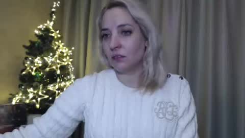 Snapshot of ohsweetmari chatting on 1, 1, 2025 Mari online show from 1, 1, 2025