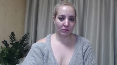 Snapshot of ohsweetmari chatting on 18, 1, 2025 Mari online show from 18, 1, 2025