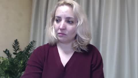 Snapshot of ohsweetmari chatting on 19, 1, 2025 Mari online show from 19, 1, 2025
